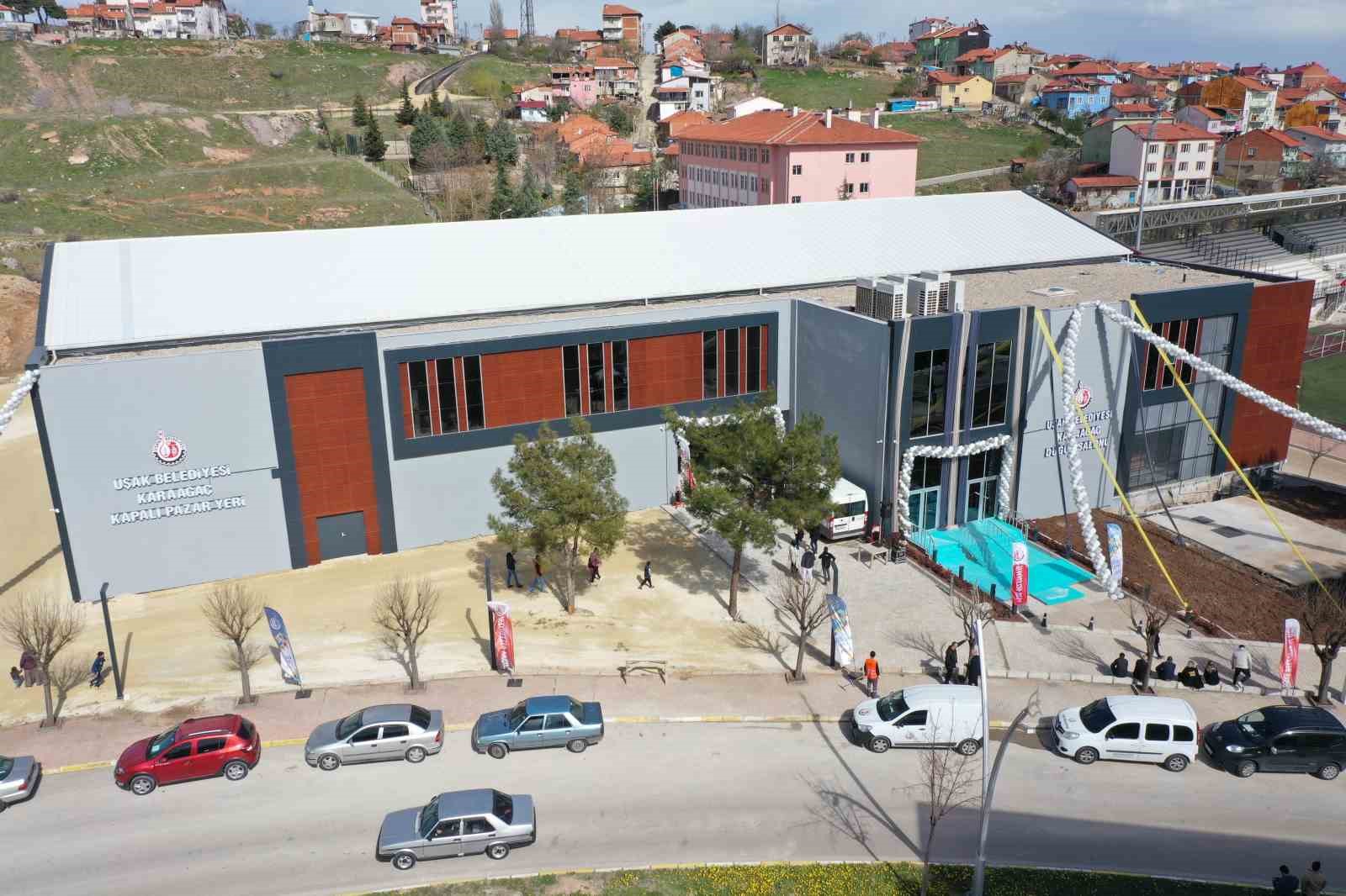 UŞAK BELEDİYESİ TARAFINDAN YAPIMI TAMAMLANAN VE VATANDAŞLARIN KULLANIMINA HAZIR OLAN