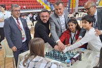 KARAMAN’DA GENÇLİK VE SPOR İL MÜDÜRLÜĞÜNÜN KOORDİNESİNDE DÜZENLENEN SATRANÇ GRUP