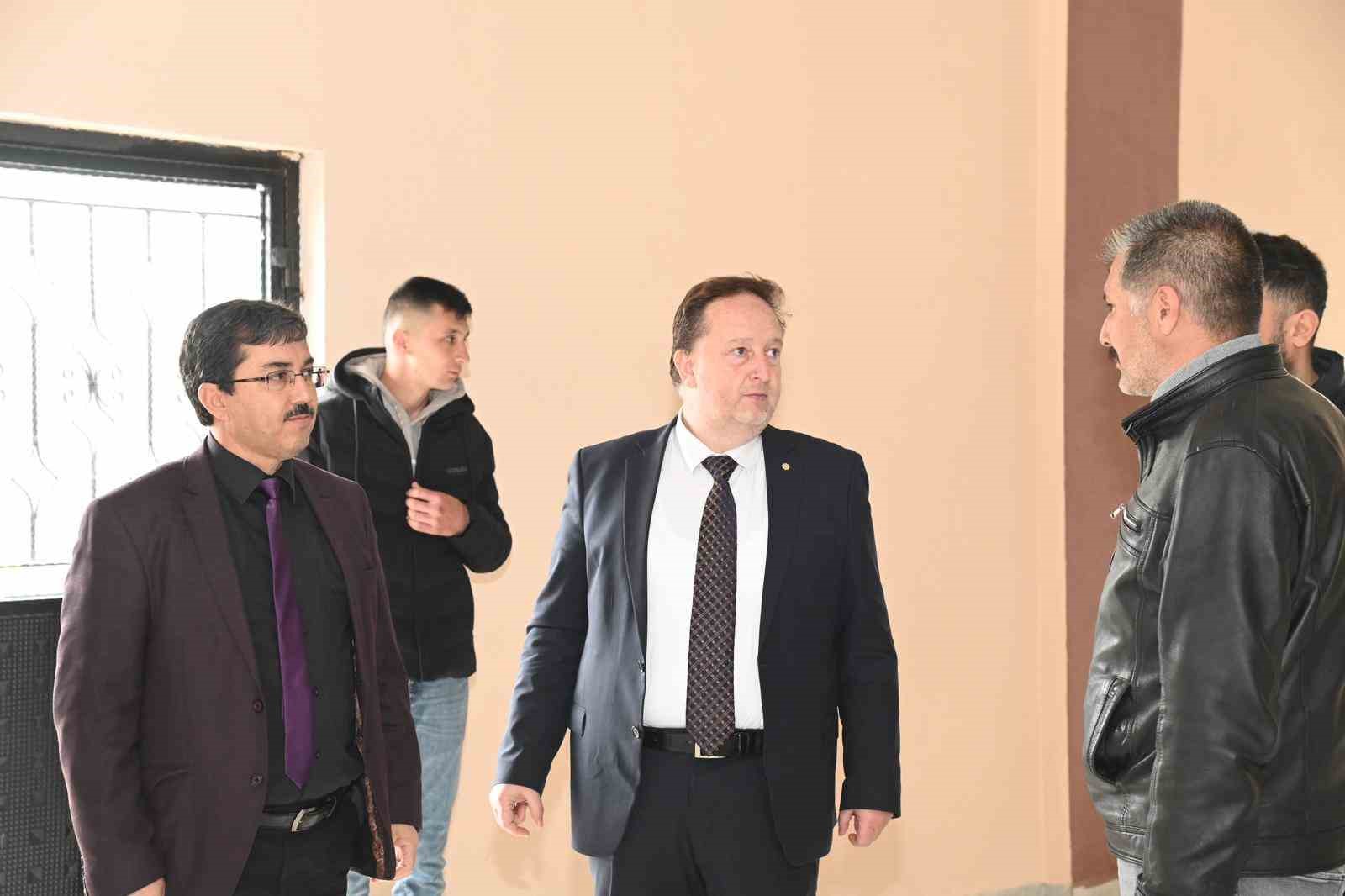 KARESİ BELEDİYESİ’NDEN KIRSAL MAHALLELERE SOSYAL TESİS