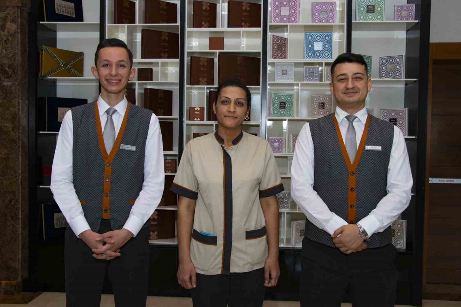 MERSİN BÜYÜKŞEHİR BELEDİYE BAŞKANI VAHAP SEÇER ÖNCÜLÜĞÜNDE KURULAN KARİYER MERKEZİ,