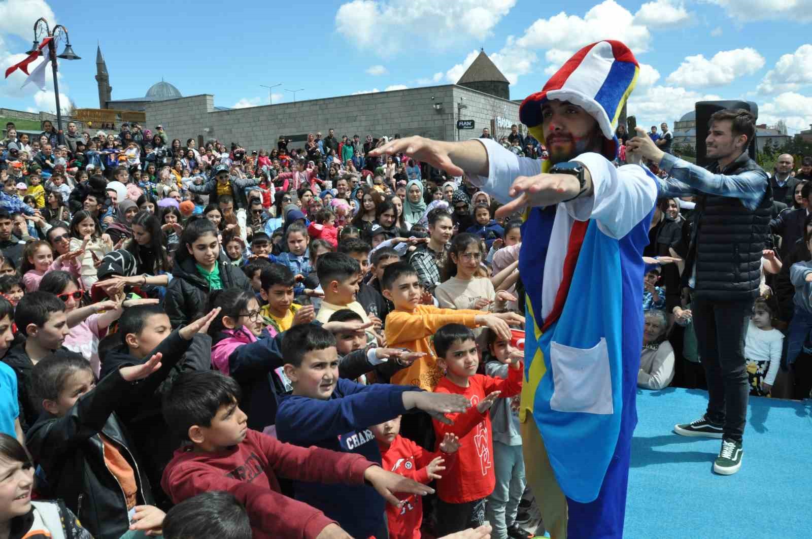 KARS’TA 23 NİSAN ULUSAL EGEMENLİK VE ÇOCUK BAYRAMI ÖNCESİNDE ÇOCUK