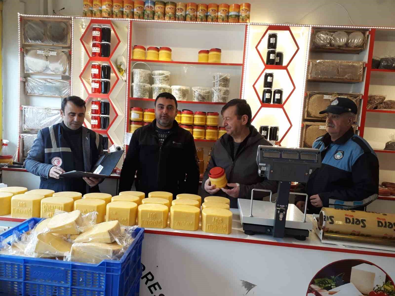 KARS’TA ‘FAHİŞ’ FİYAT UYGULAMASI ARALIKSIZ DEVAM EDİYOR(KARS-İHA)