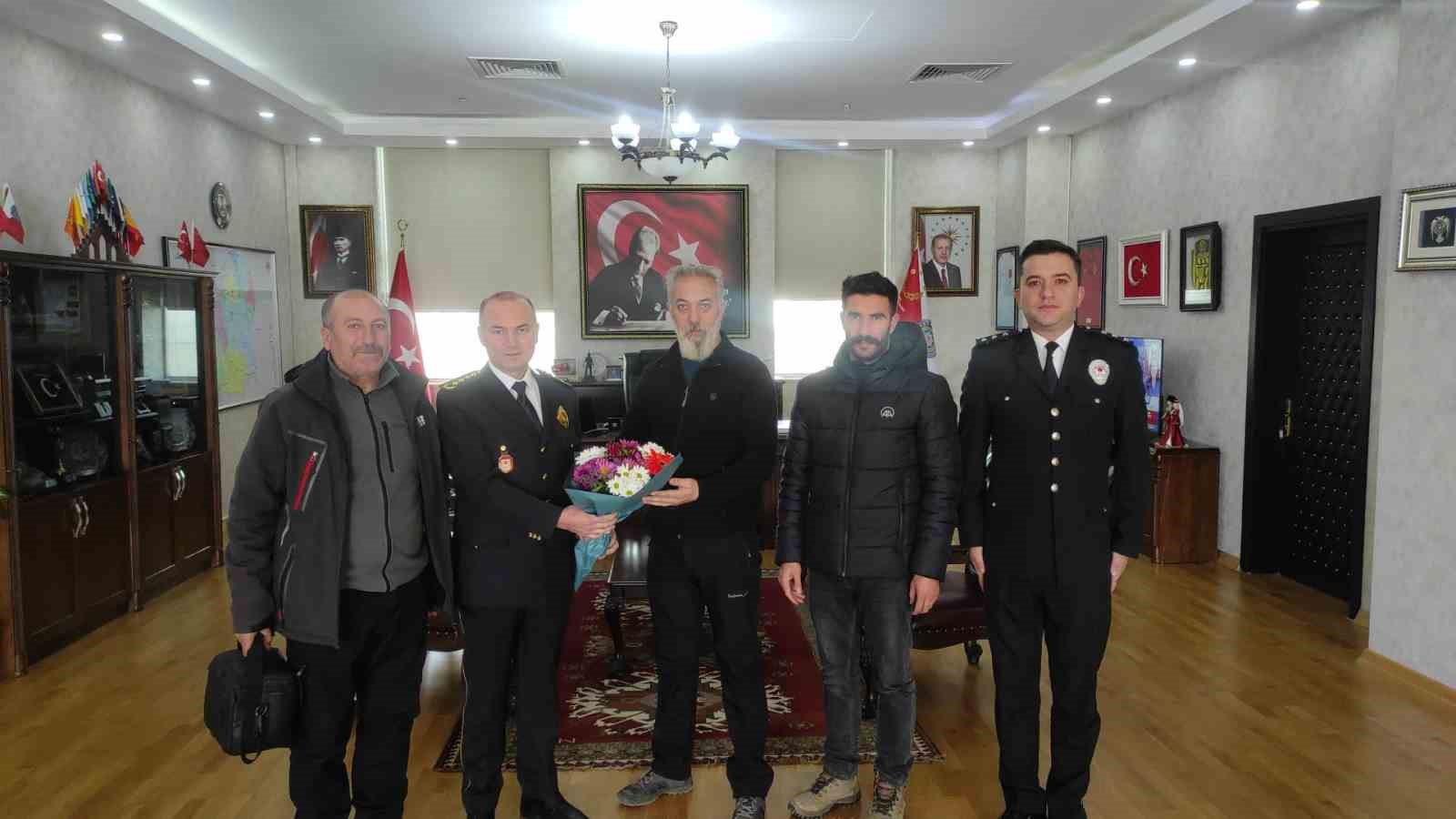 KARS’TA, GAZETECİLER POLİS HAFTASINI KUTLADI(KARS-İHA)