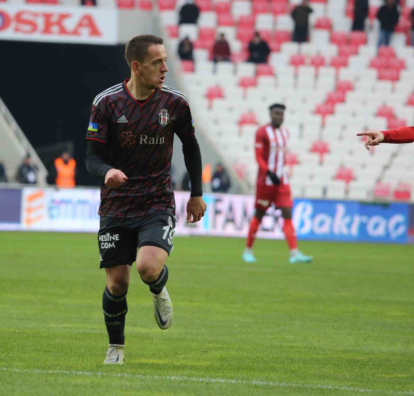 Kartal’da Amir ve Cenk sınırda