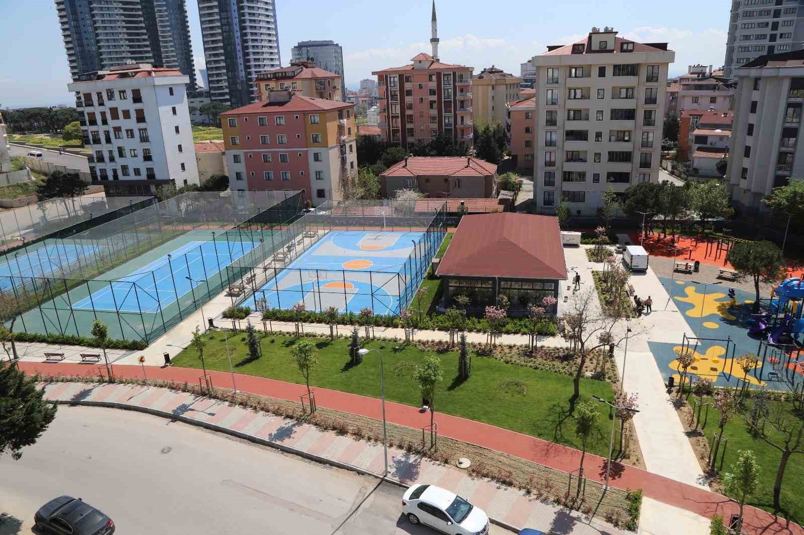 KARTAL BELEDİYESİ, İLÇE GENELİNDE YEŞİL ALANLARI ARTIRMAK İÇİN ÇALIŞMALARI SÜRDÜRÜRKEN,