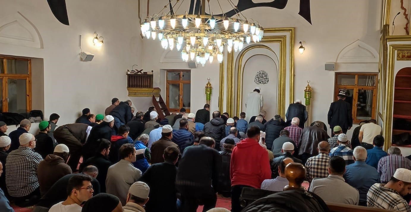 KASTAMONU’DA 5 ASIRLIK İSMAİLBEY CAMİSİNDE RAMAZANA VEDA PROGRAMLARI DÜZENLENDİ. RAMAZAN