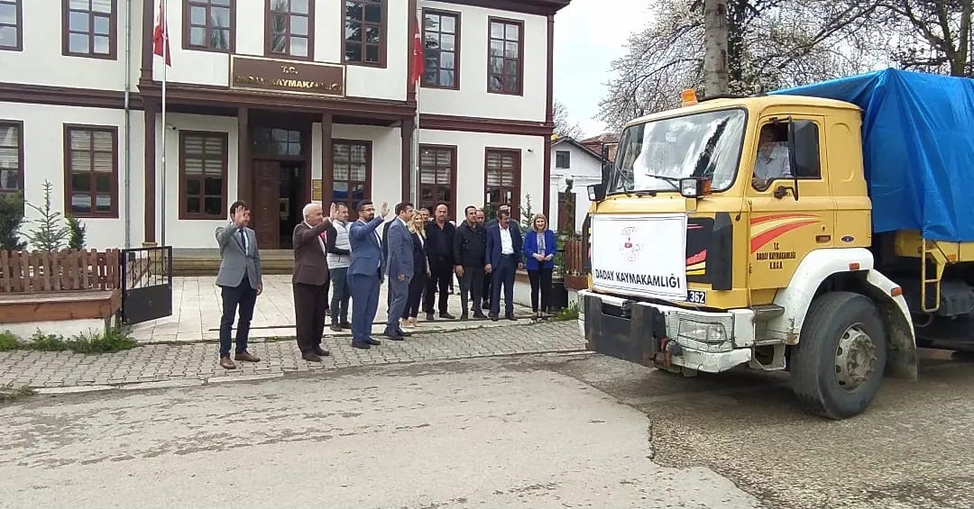 KASTAMONU'NUN DADAY İLÇESİNDE BAŞLATILAN YARDIM SEFERBERLİĞİNDE TOPLANAN ACİL İHTİYAÇ MALZEMELERİ,