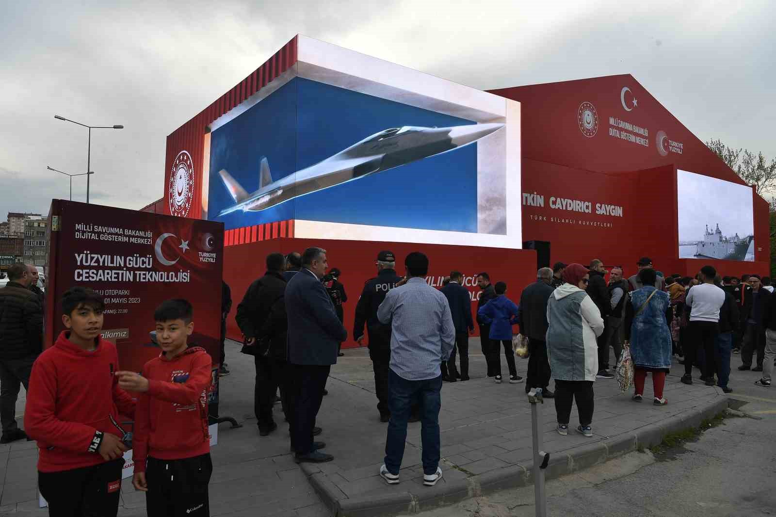 MİLLİ SAVUNMA BAKANI HULUSİ AKAR VE KAYSERİ BÜYÜKŞEHİR BELEDİYE BAŞKANI