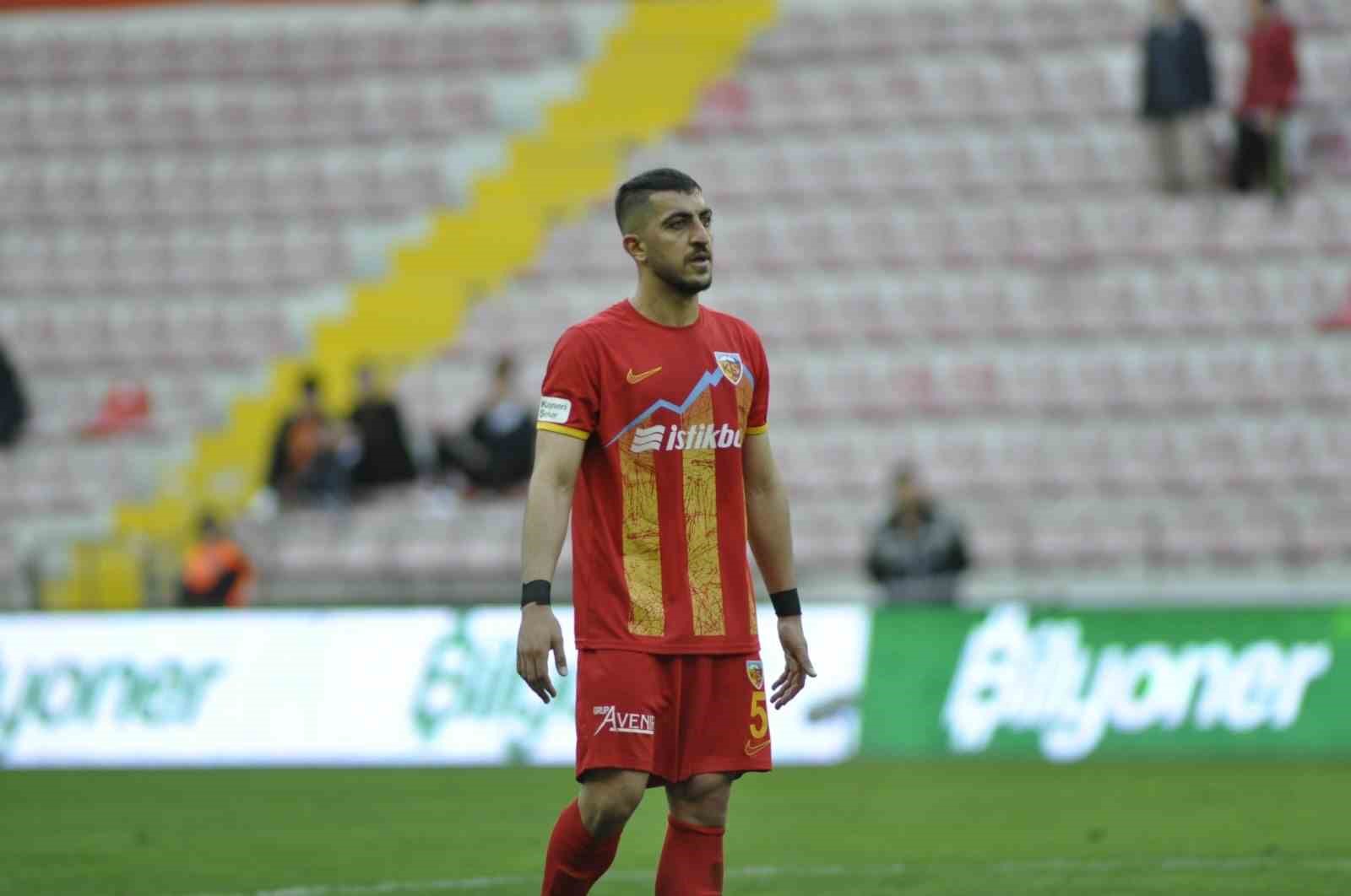 SÜPER LİG'İN 31. HAFTA MAÇINDA BUGÜN ADANA DEMİRSPOR İLE KARŞILAŞACAK