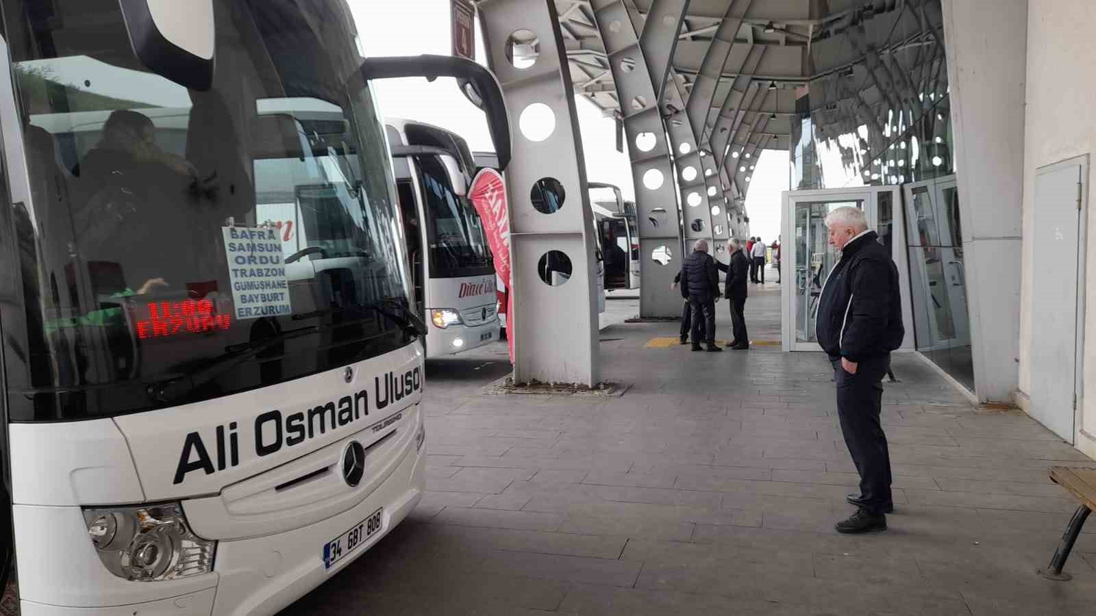 KDZ. EREĞLİ ŞEHİRLERARASI OTOBÜS TERMİNALİ’NDE RAMAZAN BAYRAMI’NA SAYILI GÜNLER KALMASINA