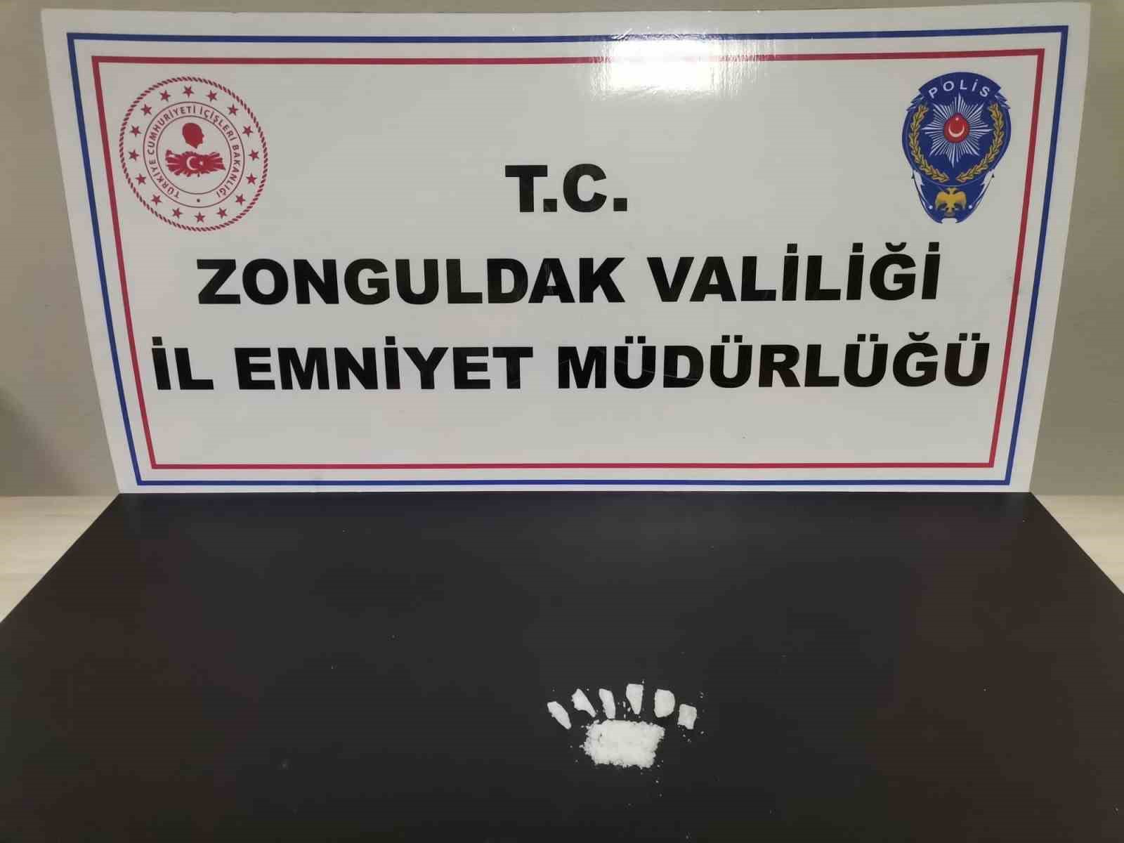 ZONGULDAK - ZONGULDAK'IN KDZ.EREĞLİ İLÇE EMNİYET MÜDÜRLÜĞÜNCE YAPILAN OPERASYONDA 2