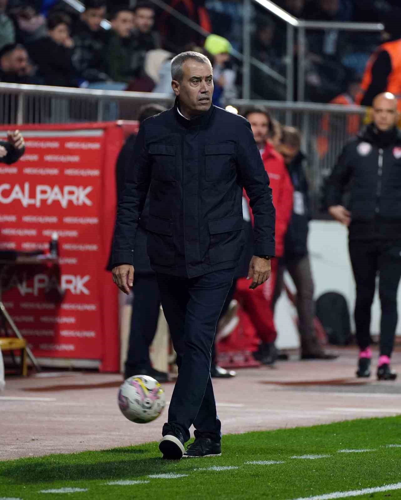 KASIMPAŞA, SPOR TOTO SÜPER LİG’İN 28. HAFTASINDA KONUK ETTİĞİ TRABZONSPOR’U
