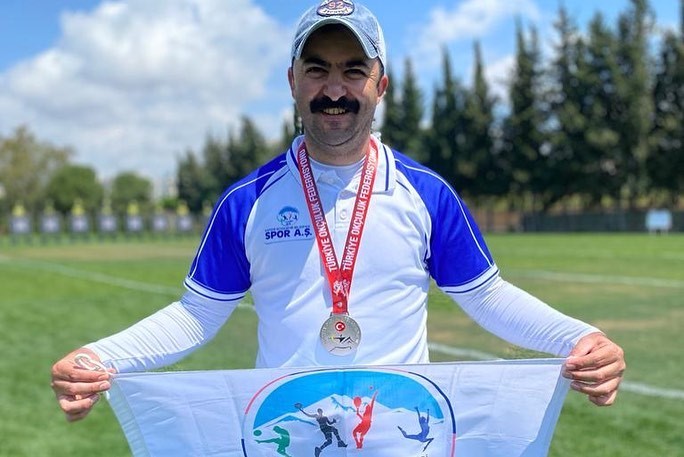 KAYSERİ SPOR A.Ş. GENÇLİK VE SPOR KULÜBÜ SPORCUSU KENAN BABAOĞLU,