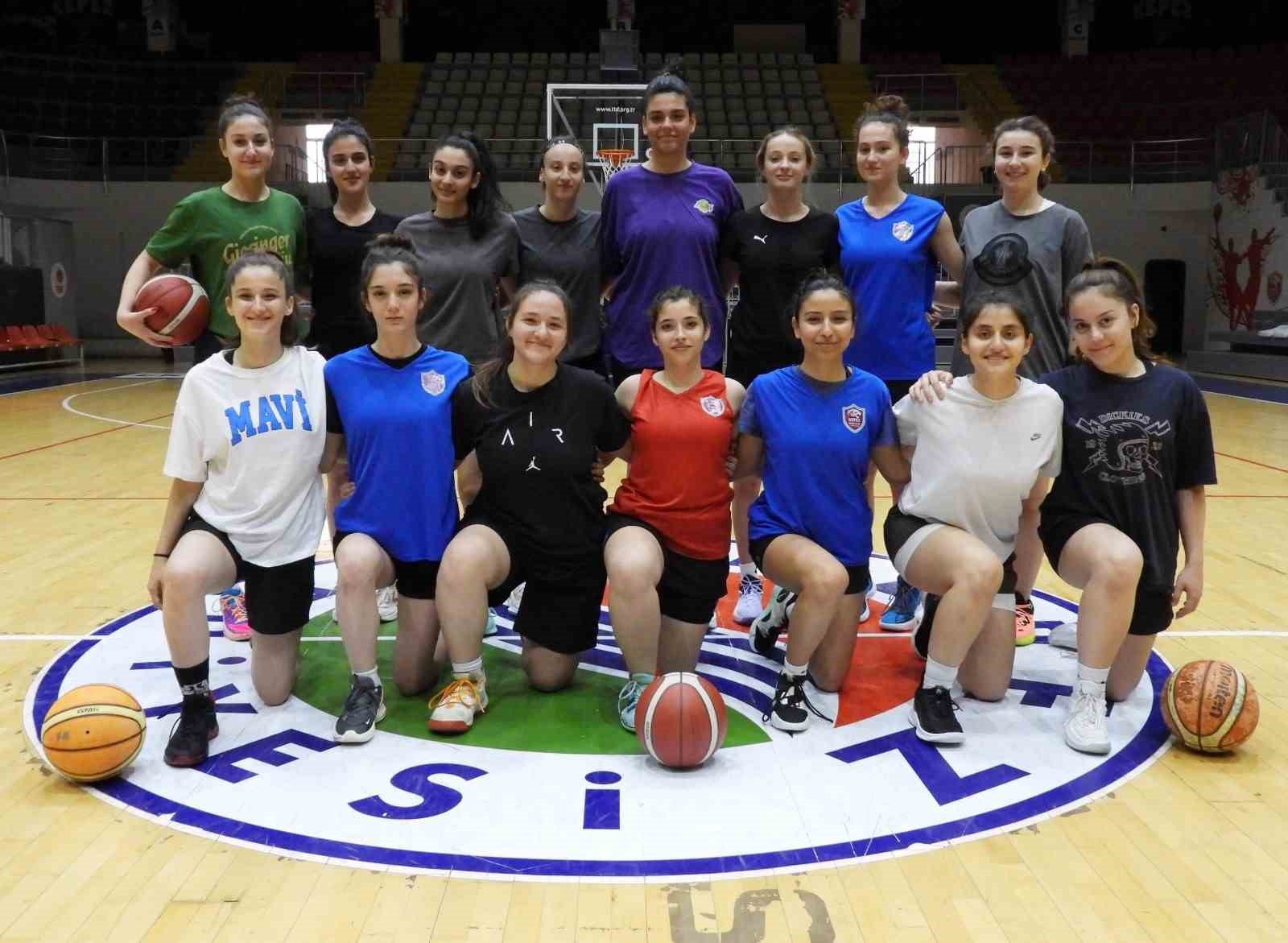 KEPEZ BELEDİYESİ SPOR KULÜBÜ U18 KIZ BASKETBOL TAKIMI, ANADOLU ŞAMPİYONASINI