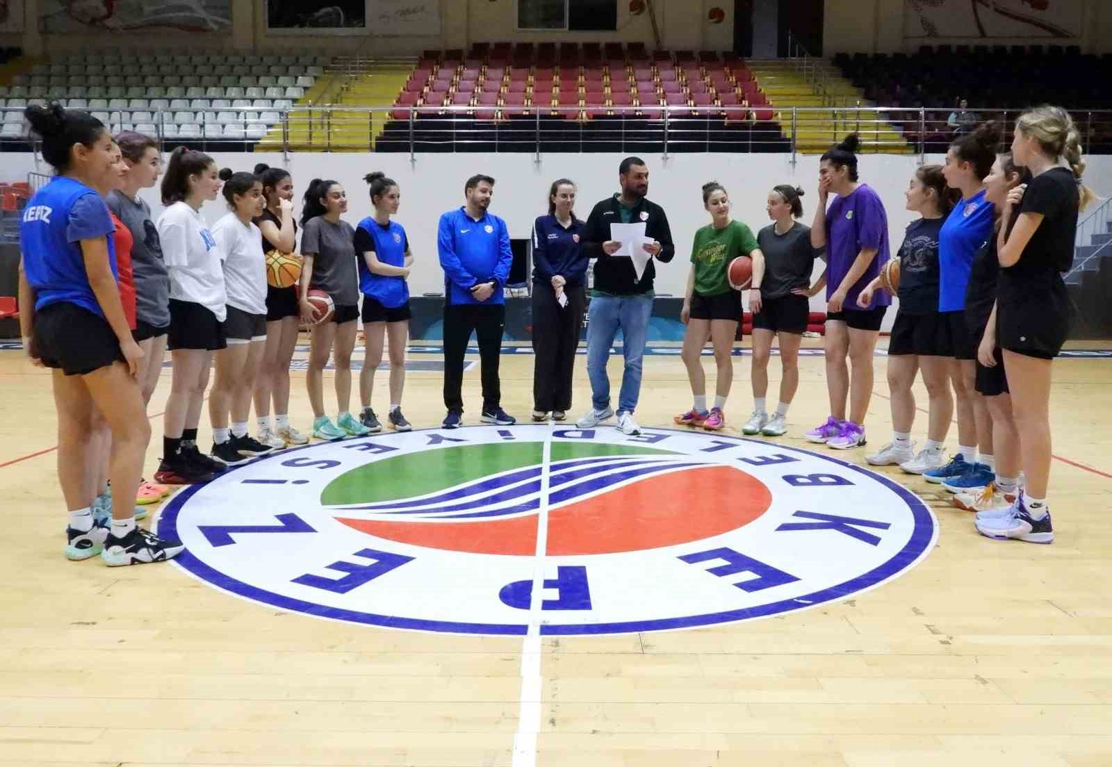 YARI FİNALLERE HAZIRLANAN KEPEZ BELEDİYESİ U18 BASKETBOL KIZ TAKIMI, TÜRKİYE