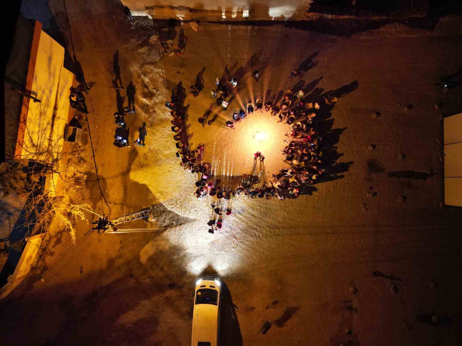 80 ÇOCUK İÇİN SİNEVİZYON GÖSTERİSİ DÜZENLENDİ
