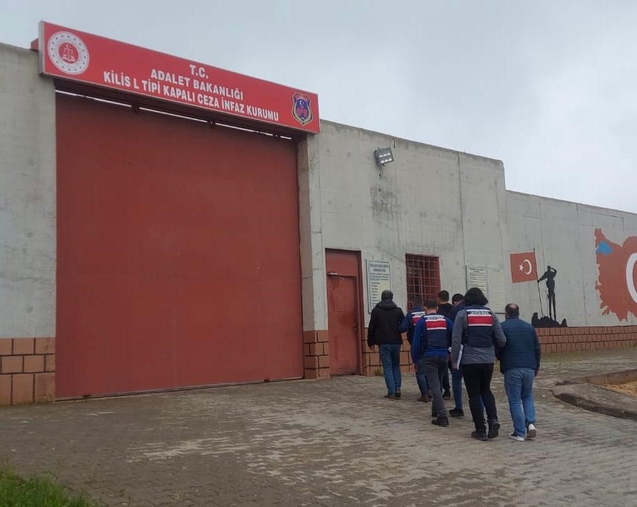 KİLİS’TE HAKLARINDA KESİNLEŞMİŞ HAPİS CEZASI BULUNAN 4 ZANLI, JANDARMA EKİPLERİ