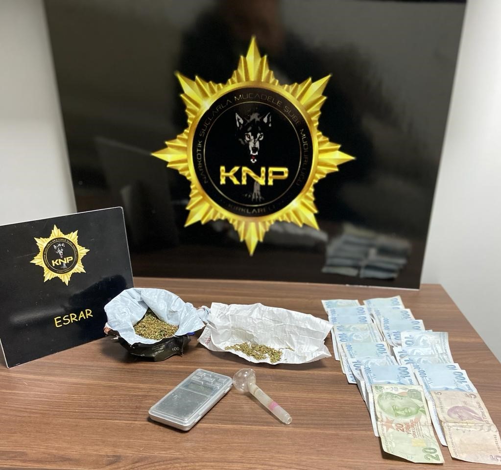 KIRKLARELİ EMNİYET MÜDÜRLÜĞÜNE BAĞLI NARKOTİK SUÇLARLA MÜCADELE ŞUBE MÜDÜRLÜĞÜNCE KENTTE