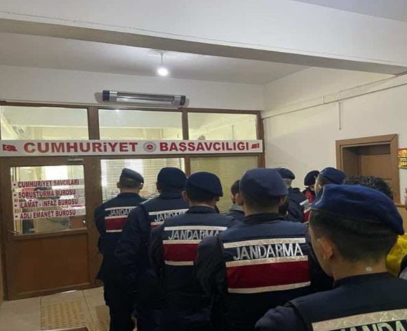 KIRKLARELİ’NDE JANDARMA EKİPLERİNİN ARAÇ MEGAFONU SESİNDEN RAHATSIZ OLDUKLARI GEREKÇESİYLE HAKARET