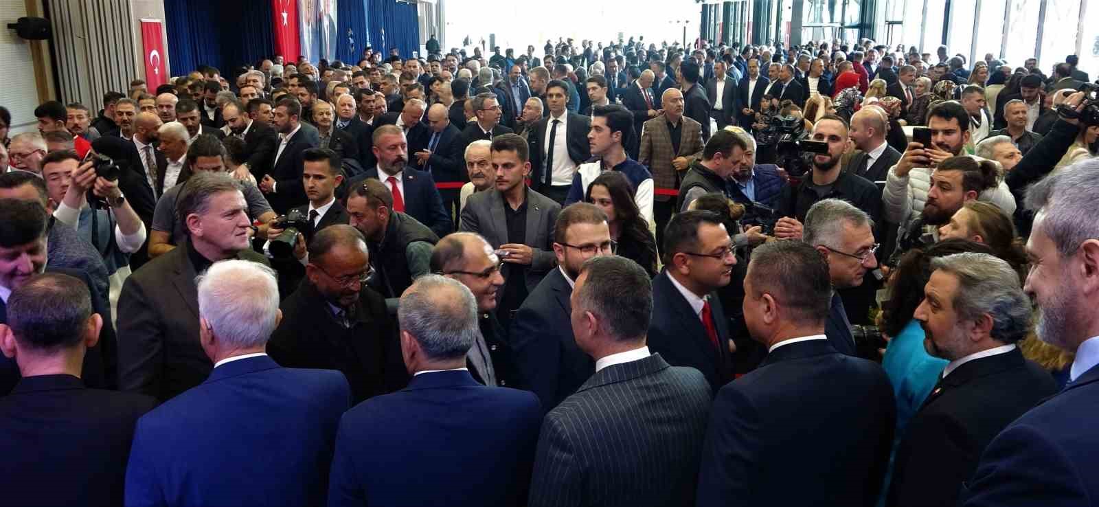 KOCAELİ’DE 18 YILDIR KENTİN GELENEĞİ HALİNE GELEN 36’INCI KENT BAYRAMLAŞMASI