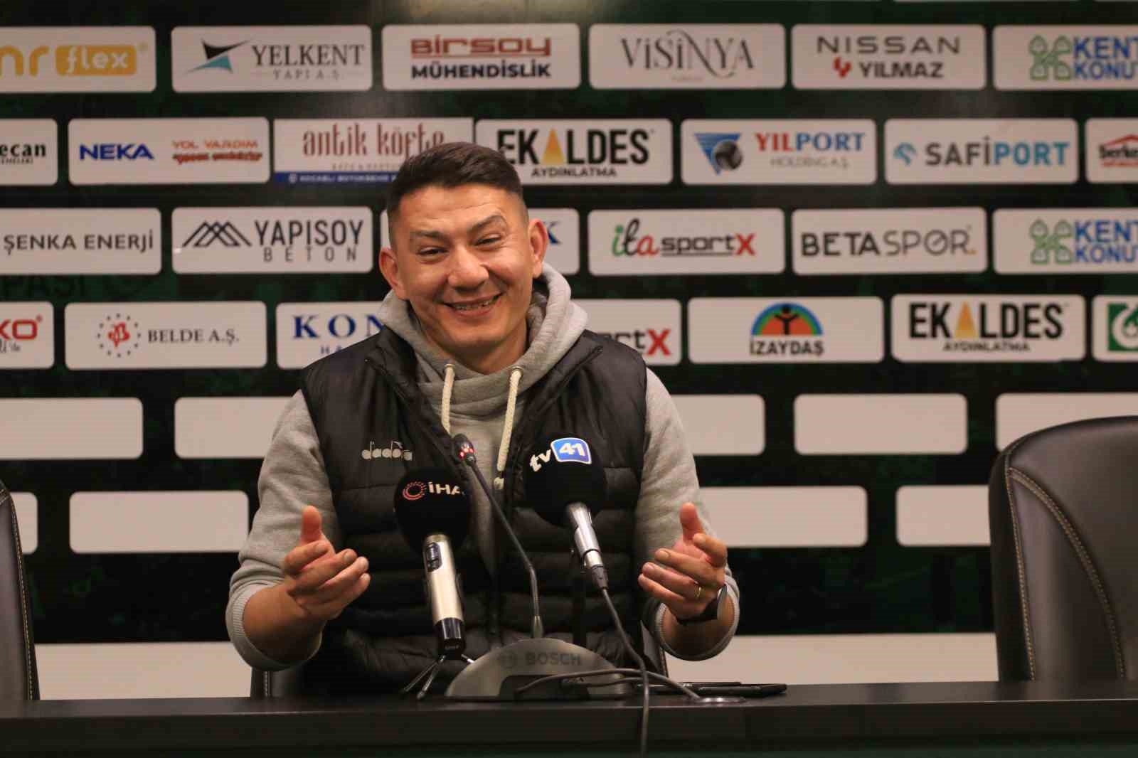 KOCAELİSPOR TEKNİK DİREKTÖRÜ FIRAT GÜL