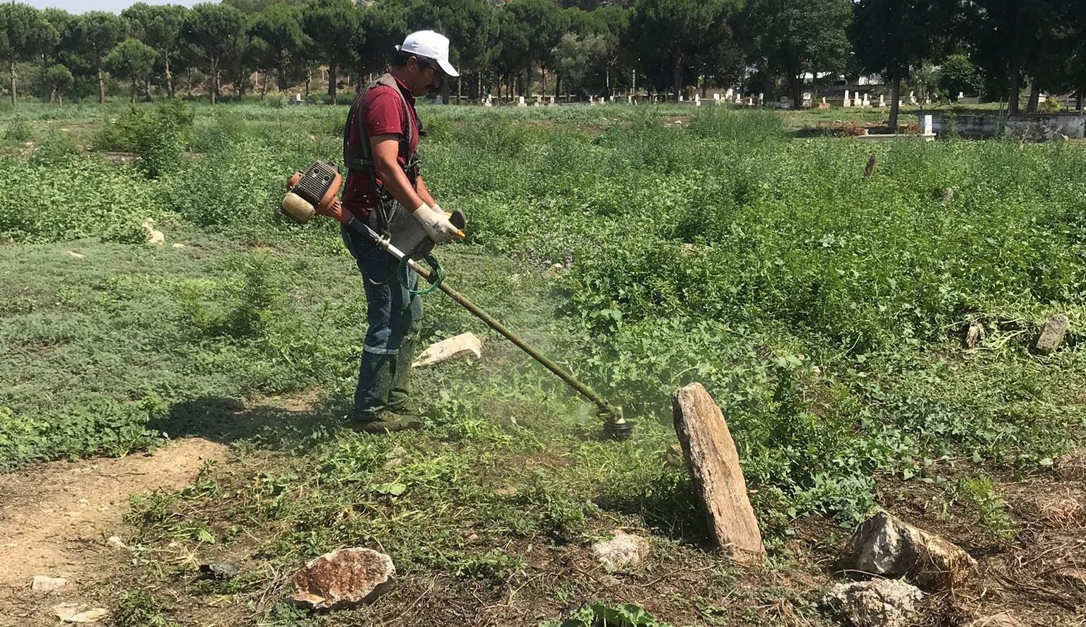 KOÇARLI BELEDİYESİ, YAKLAŞAN RAMAZAN BAYRAMI DOLAYISIYLA İLÇEDEKİ CAMİ VE MEZARLIKLARDA