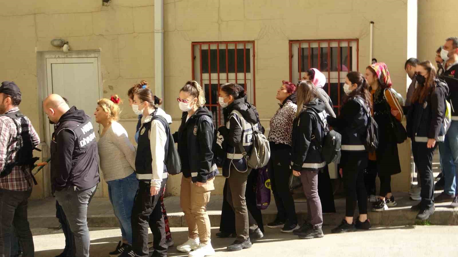 DİYARBAKIR'DA BAŞLATILAN "50. KÖKÜNÜ KURUTMA OPERASYONU" ÇERÇEVESİNDE DÜN ADLİYEYE SEVK