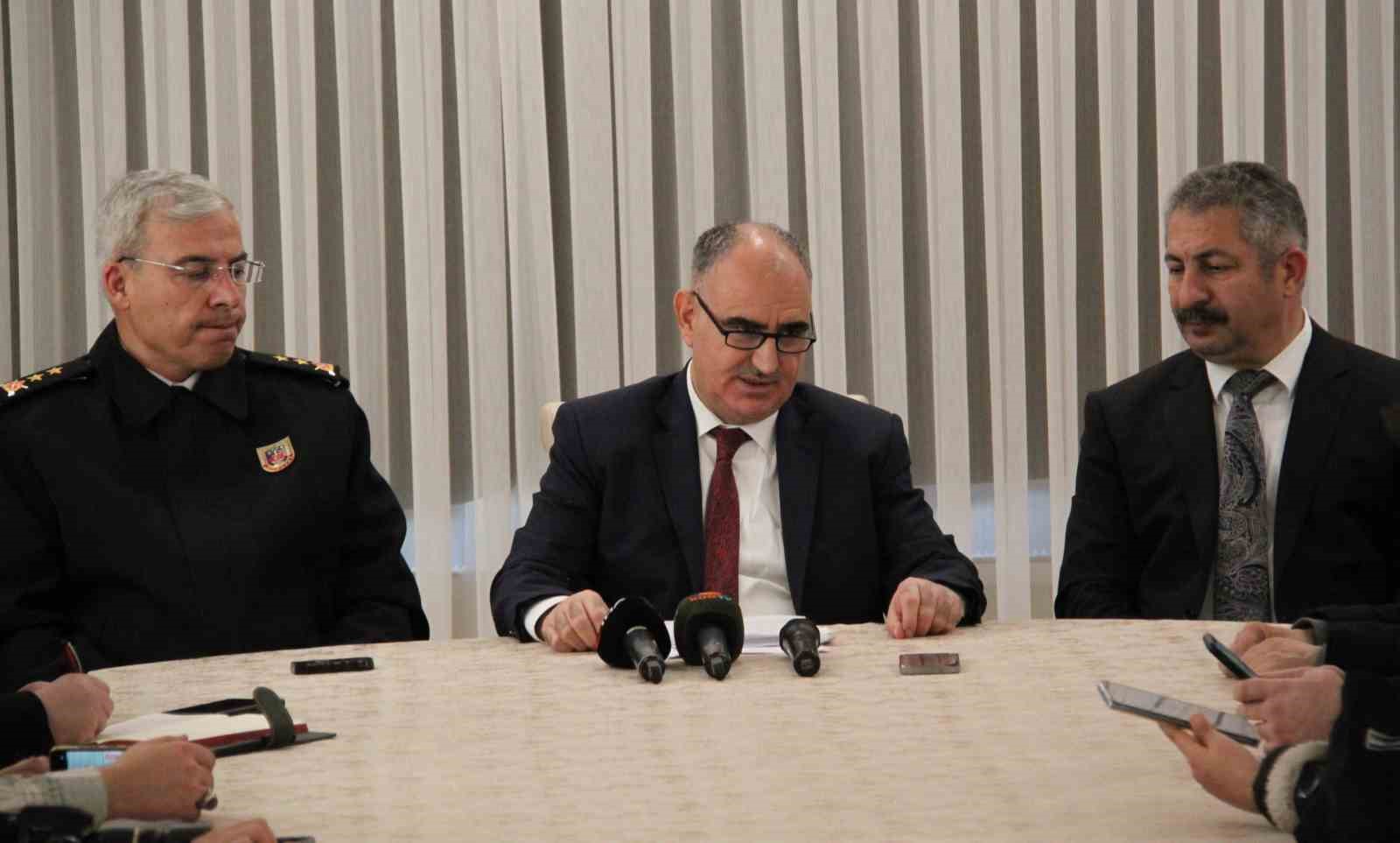 KONYA’DA VALİ VAHDETTİN ÖZKAN BAŞKANLIĞINDA SEÇİM GÜVENLİĞİ TOPLANTISI YAPILDI.