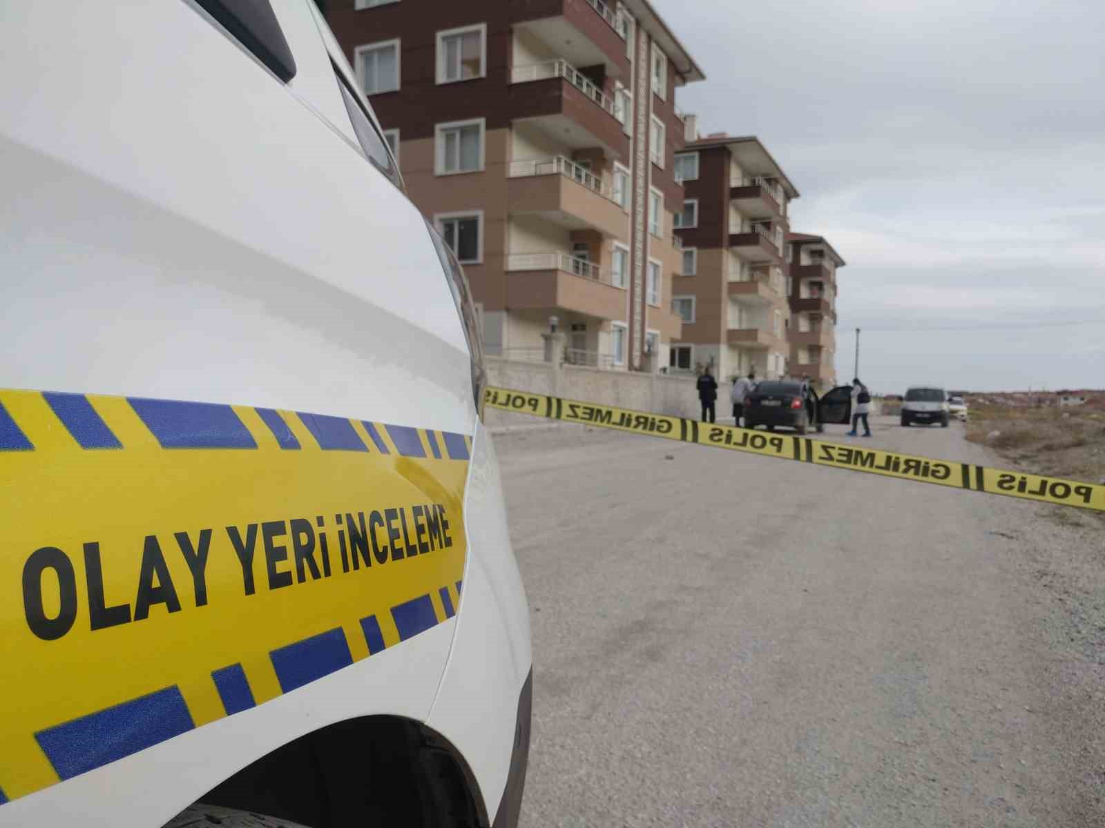 KONYA’DA ARALARINDA HUSUMET BULUNAN KOMŞULARIN SİLAHLI KAVGASINDA 1 KİŞİ HAYATINI