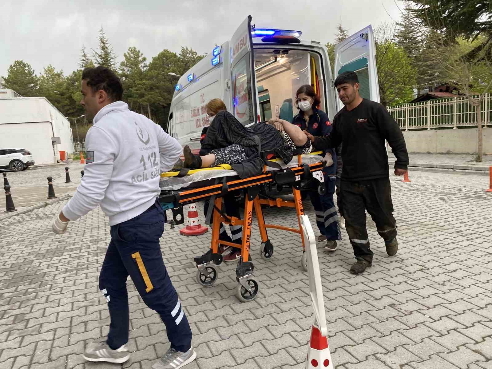 KONYA’NIN KULU İLÇESİNDE MOTOSİKLET İLE HAFİF TİCARİ ARACIN ÇARPIŞMASI SONUCU