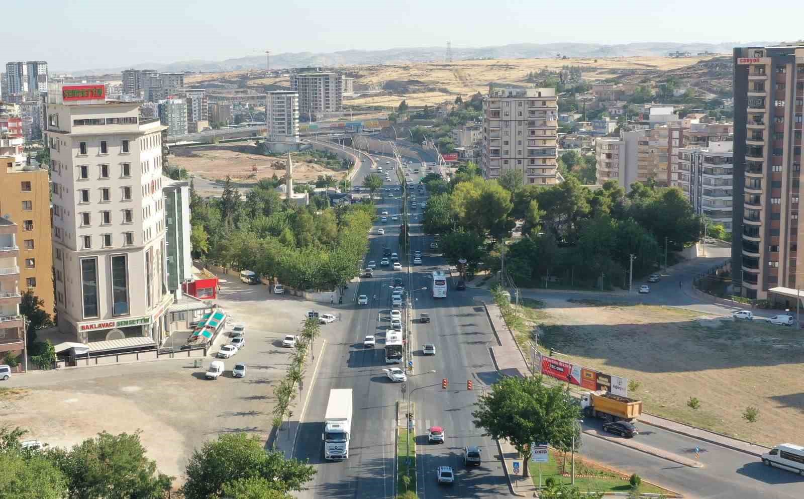 KÖPRÜLÜ KAVŞAK İÇİN 221 MEZAR NAKLEDİLDİ