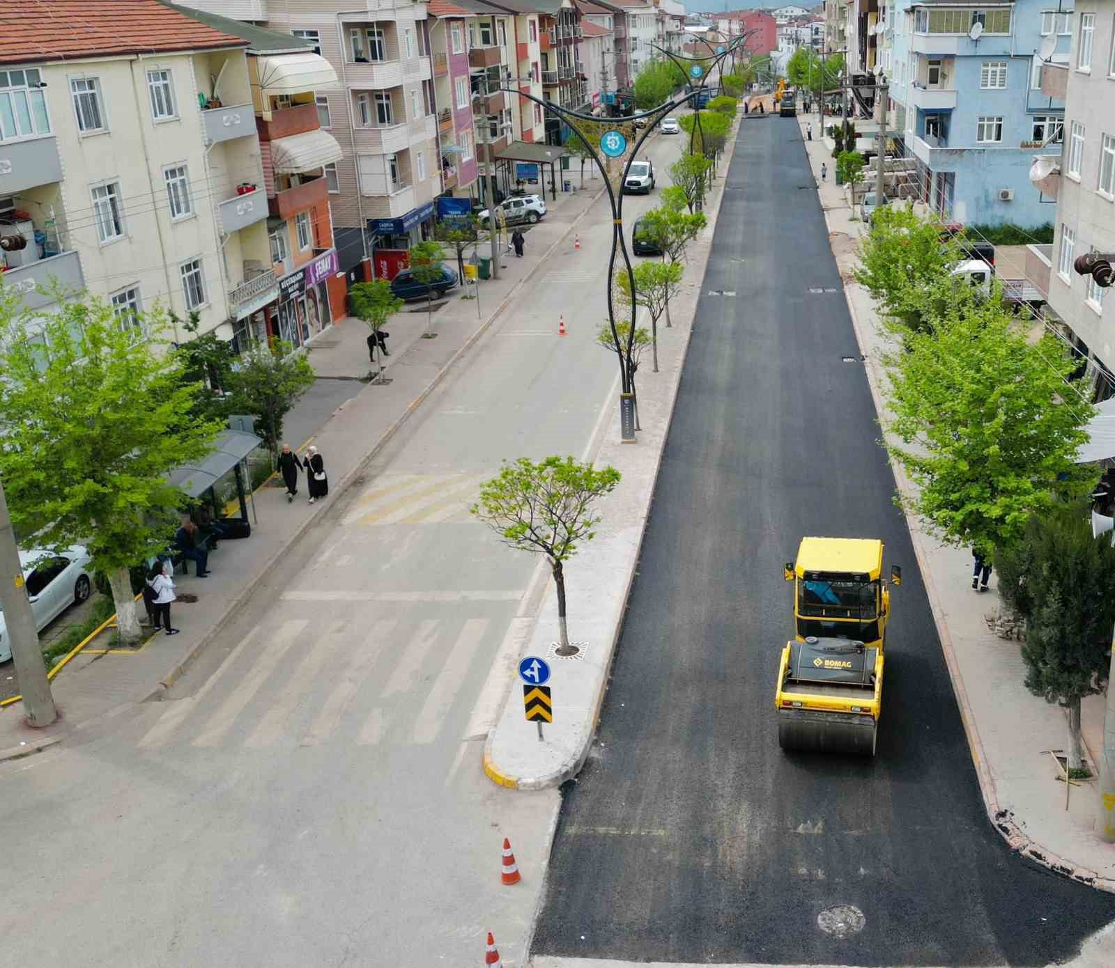 KÖRFEZ GENELİNDE ALTYAPI ÇALIŞMALARININ SONA ERDİĞİ CADDE VE SOKAKLARDA ASFALT
