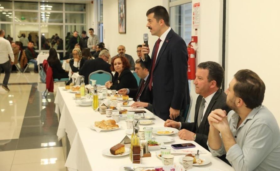 KSBÜ TIP FAKÜLTESİ VE DİŞ HEKİMLİĞİ FAKÜLTESİ'NDE İFTAR