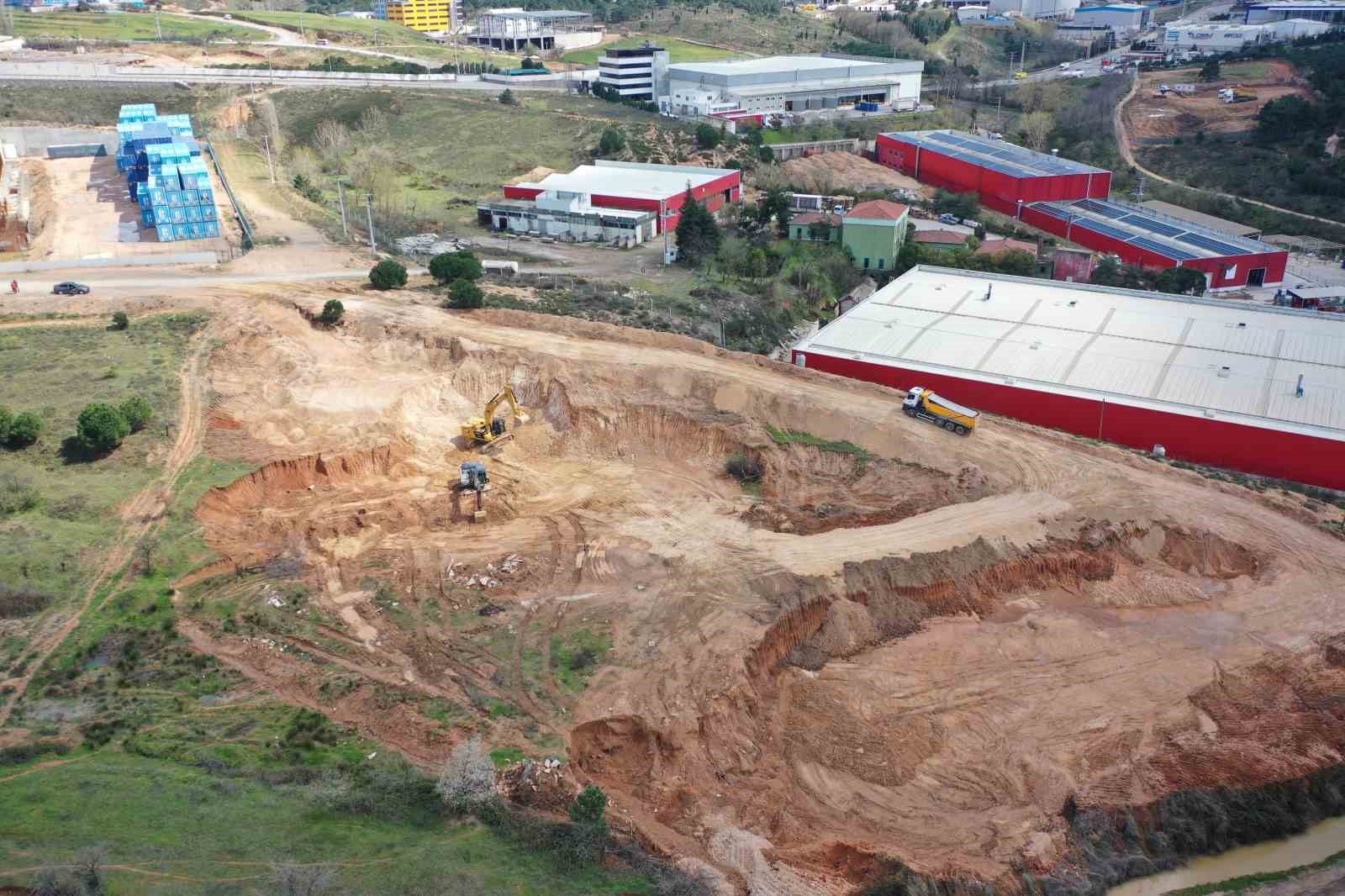 ÇAYIROVA BELEDİYESİ, KÜÇÜK İŞLETMELERİ BİR ÇATI ALTINDA TOPLAYACAK KÜÇÜK SANAYİ