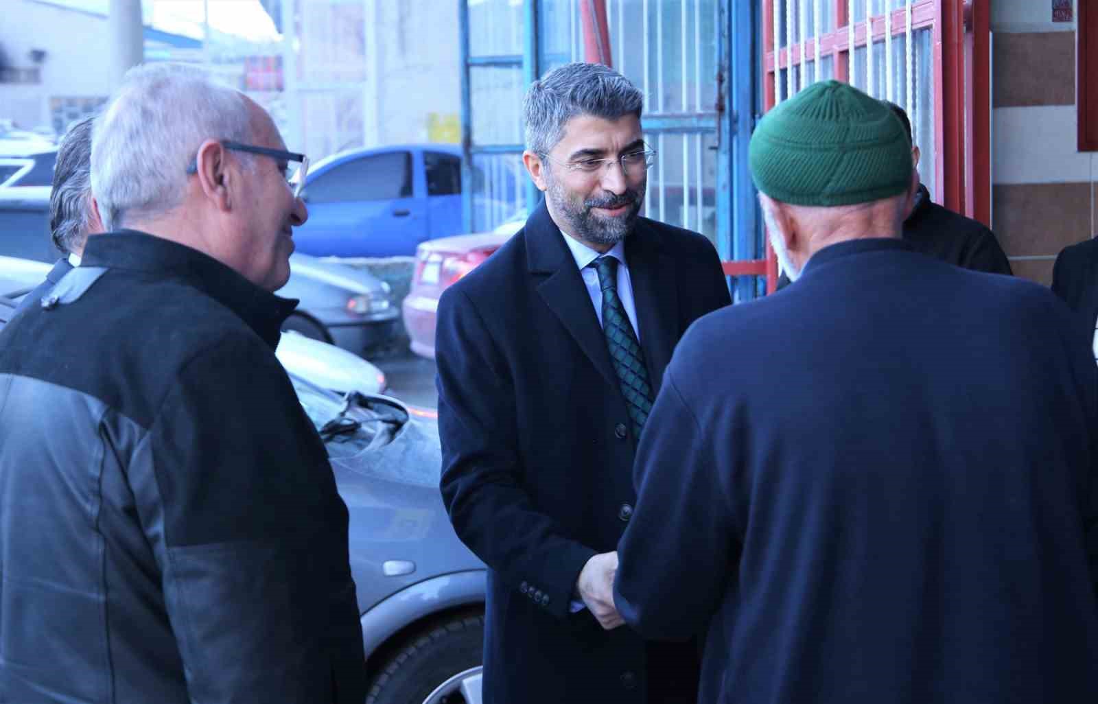 AK PARTİ ERZURUM MİLLETVEKİLİ ADAYLARI GECE GÜNDÜZ DEMEDEN SEÇİM ÇALIŞMALARINI
