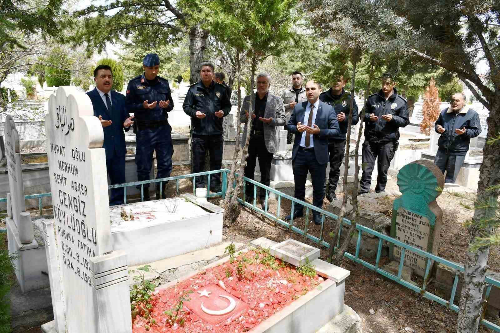 KONYA'NIN KULU İLÇESİNDE RAMAZAN BAYRAMI MÜNASEBETİYLE BAYRAMLAŞMA PROGRAMI DÜZENLENDİ.
