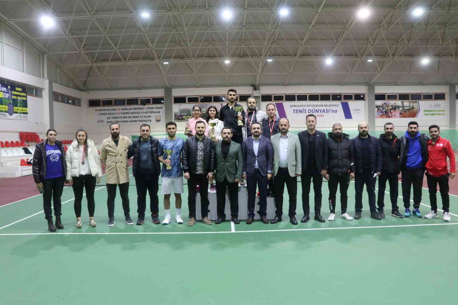 KURTULUŞ TENİS TURNUVASI SONA ERDİ