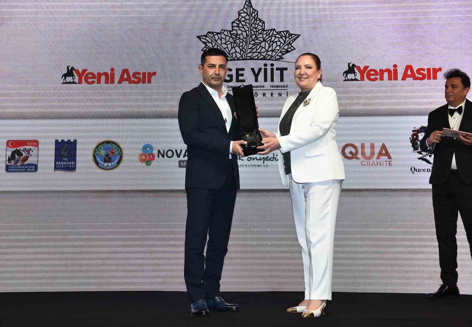 KUŞADASI BELEDİYESİ’NE ‘TURİZM SEKTÖRÜ YATIRIM ÖDÜLÜ’