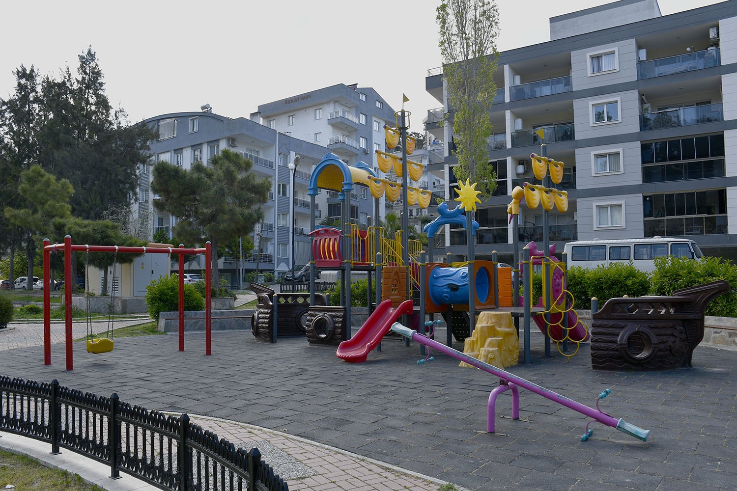 DAHA YEŞİL DAHA GÜVENLİ BİR KUŞADASI İÇİN ÇALIŞMALAR SÜRÜYOR