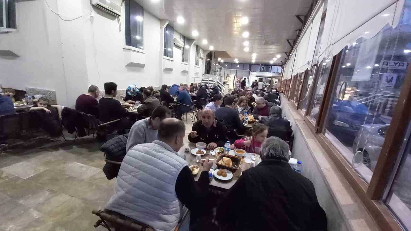 KÜTAHYA ALTI NOKTA KÖRLER DERNEĞİNDEN BİRLİK İFTARI