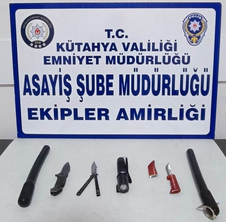 KÜTAHYA’DA 490 ŞAHIS, 233 ARACIN GBT KONTROLÜ VE DENETİMİ YAPILDI