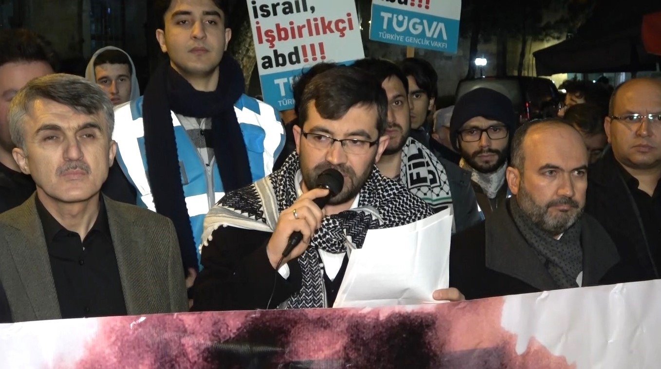 İSRAİL GÜÇLERİNİN MESCİD-İ AKSA'YA BASKIN DÜZENLEMESİ, KIBLE MESCİDİ’NE SIĞINANLARA MÜDAHALE