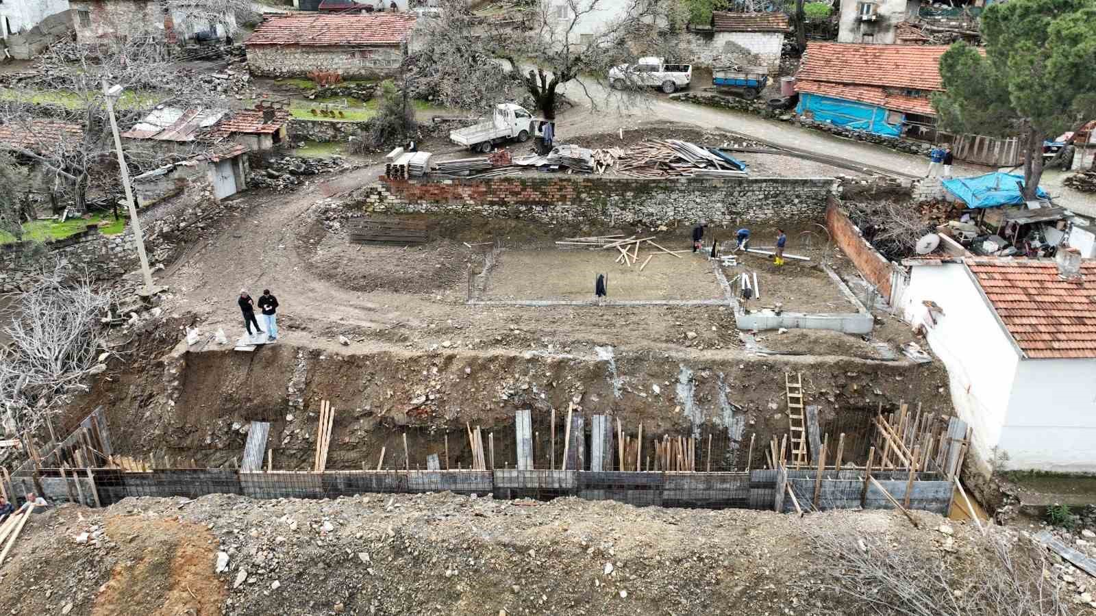 BALIKESİR’İN BURHANİYE İLÇESİ KUYUMCU MAHALLESİNDE AŞEVİ YAPIMINA BAŞLANDI.