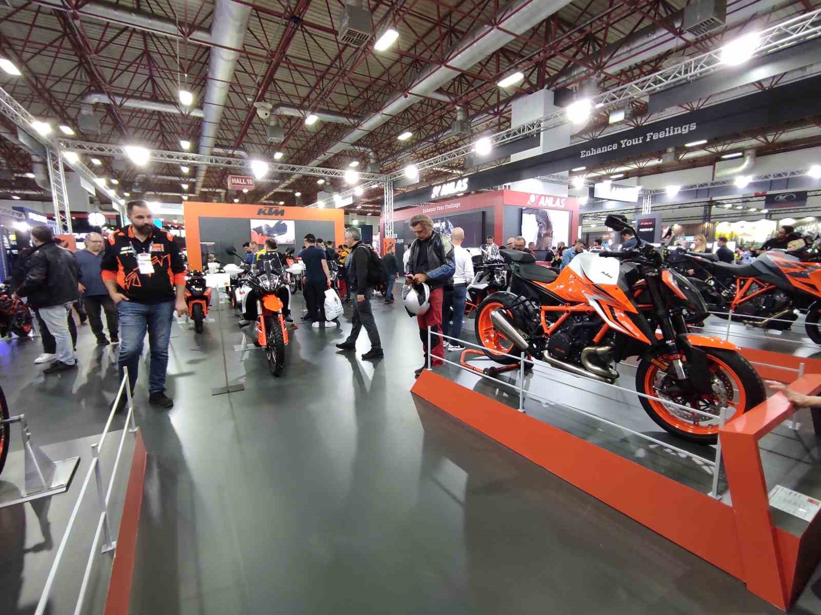 TÜRKİYE’DEN VE TÜM DÜNYADAN MOTOSİKLET VE BİSİKLET TUTKUNLARI, BU YIL