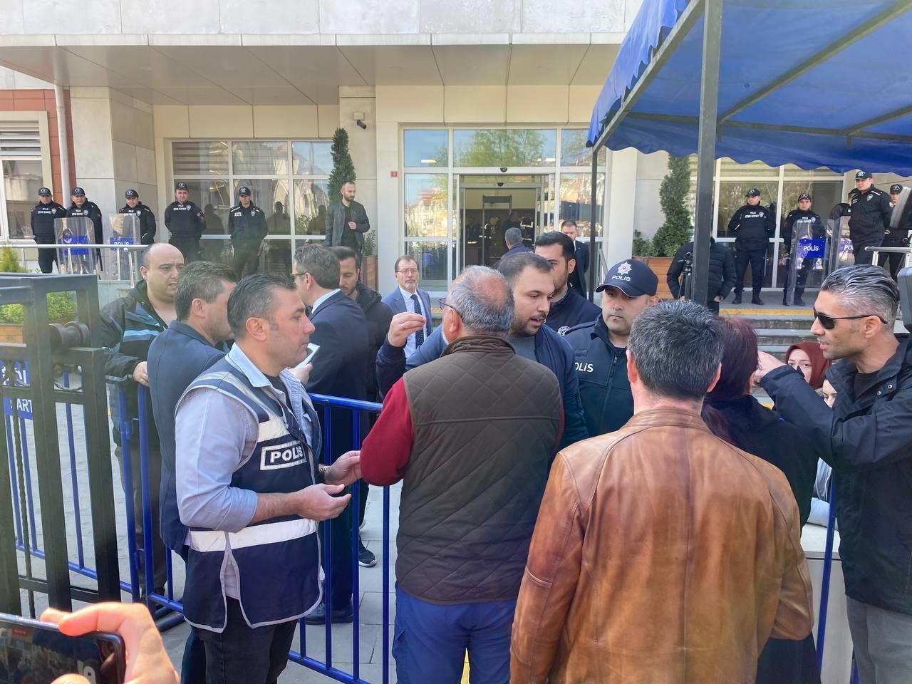 BARTIN'DA 43 MADENCİNİN HAYATINI KAYBETTİĞİ 10 MADENCİNİN DE YARALANDIĞI MADEN