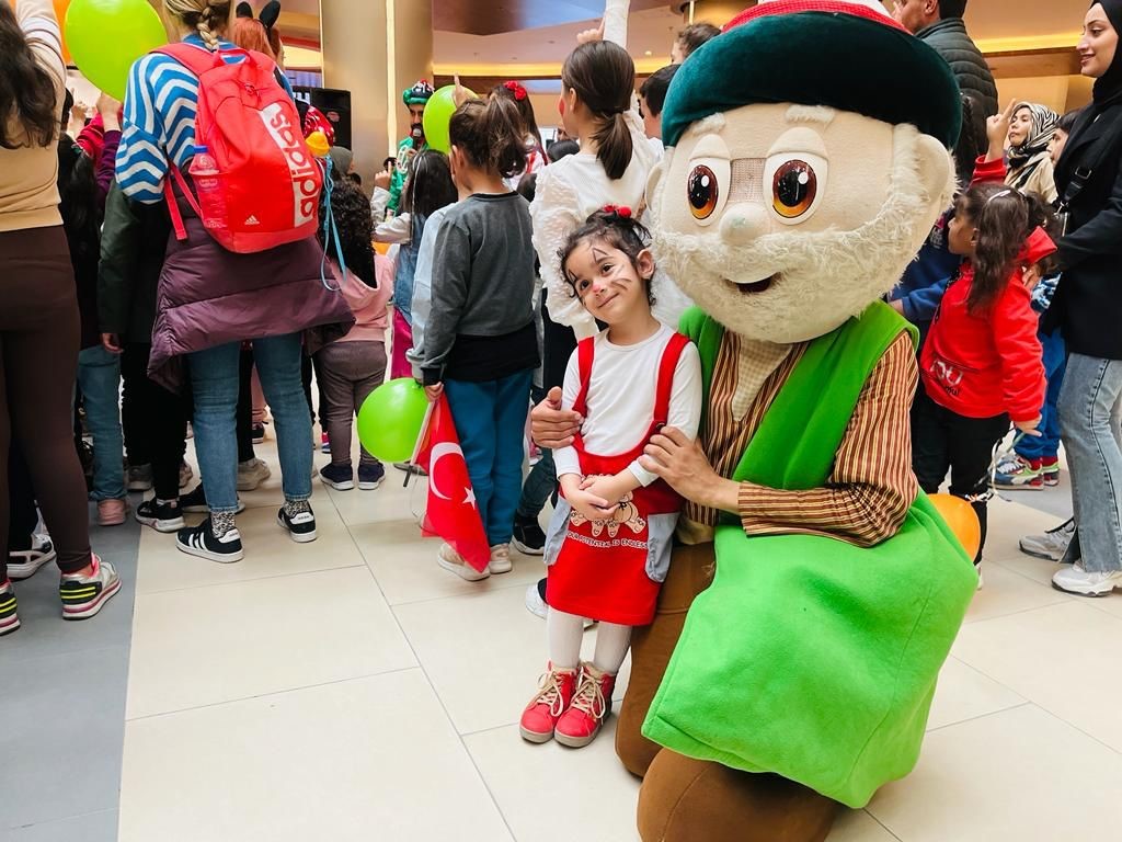 23 NİSAN ULUSAL EGEMENLİK VE ÇOCUK BAYRAMI NEDENİYLE MALATYA PARK