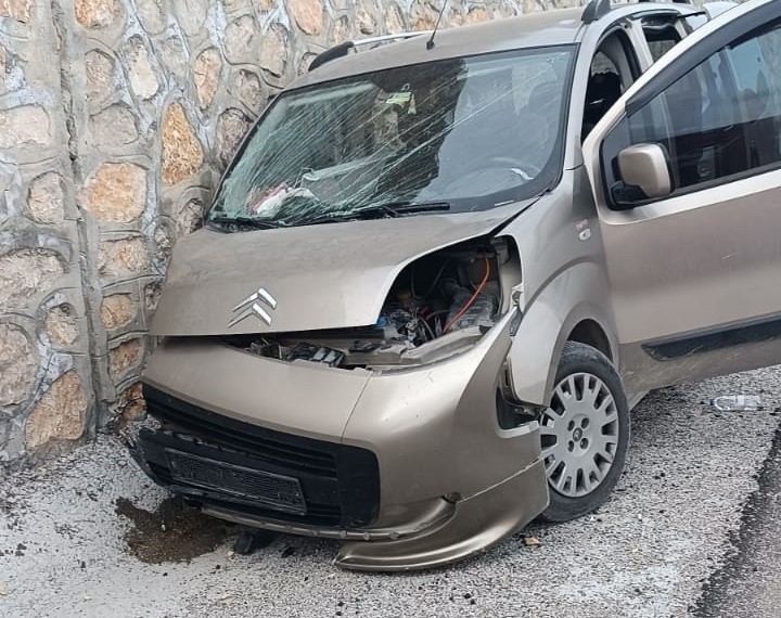 MALATYA’DA MEYDANA GELEN İKİ AYRI KAZADA 4 KİŞİ YARALANDI. DARENDEKİ
