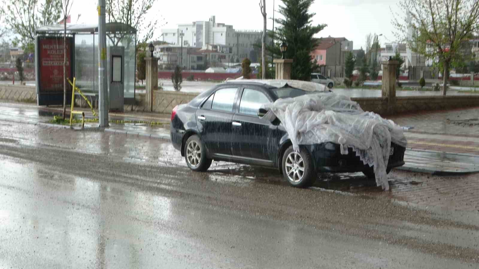 MALATYA’DA SAĞANAK YAĞIŞ VE DOLU ETKİLİ OLDU. ARALIKLARLA SÜREN YAĞIŞLA