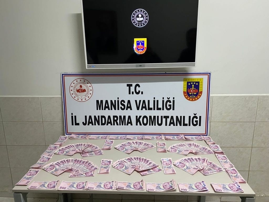 MANİSA'NIN AKHİSAR İLÇESİNDE JANDARMA EKİPLERİ TARAFINDAN YAPILAN OPERASYONDA TOPLAM 79