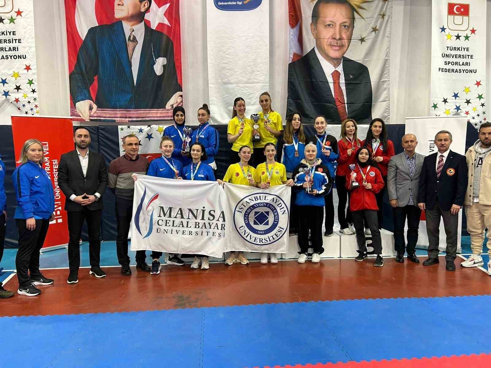 ANKARA'DA DEVAM EDEN TÜRKİYE ÜNİVERSİTELERARASI KADIN KARATE ŞAMPİYONASI'NDA MANİSA BBSK
